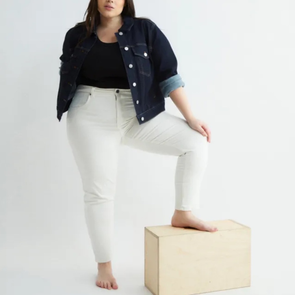 NWT Universal Standard Seine High Rise Skinny Jeans in White, Size 0